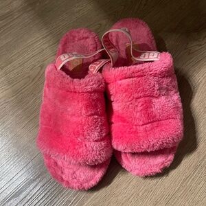 UGG Fluff Yeah platform slippers in hot pink
